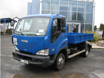  AVIA D100 4x2Abrollkipper - Φορτηγό μεταφοράς εμπορευματοκιβωτίων/ Κινητό αμάξωμα